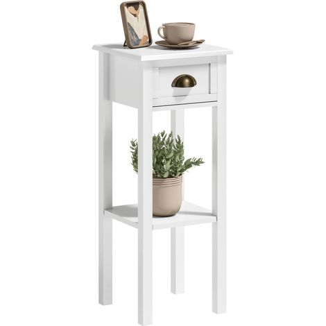 Parfois, les meubles les plus fonctionnels sont les plus petits. Fabriquée en MDF, elle est résistante et facile d'entretien. Elle est tout simplement parfaite Cette table (1/5)