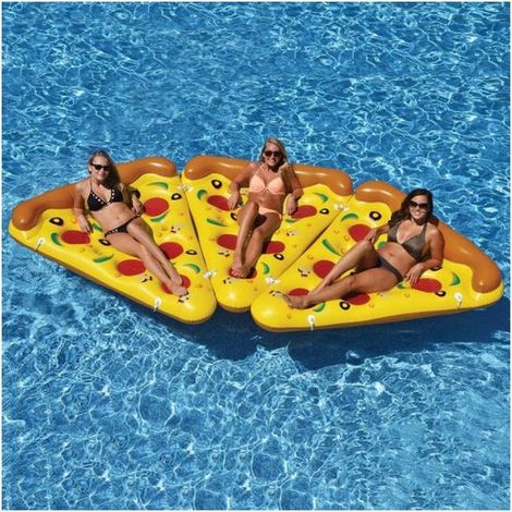 Galleggiante gigante a forma di fetta di pizza (1/3)