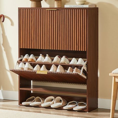 Meuble à chaussures , meuble d'entrée gain de place avec rangement chaussures , MDF style cannelé 2 portes abattantes étagères réglables 80x24x102 cm , Marron Noyer