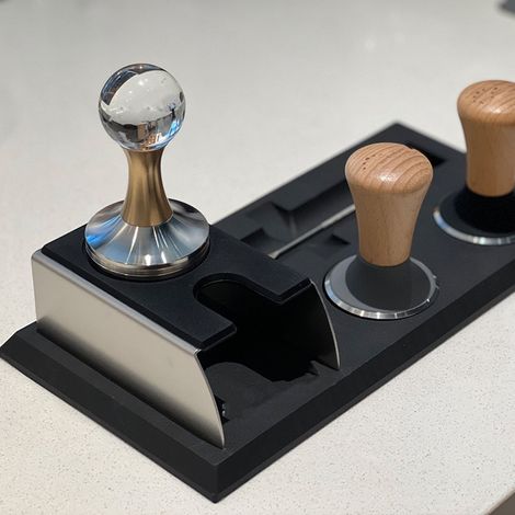 Schwarzes Kaffeetamper-Set, Aufbewahrungsmatte für Kaffeetamper, Aufbewahrungsmatte für die Kaffeebar, Kaffeetamper-Ständer. (1/5)