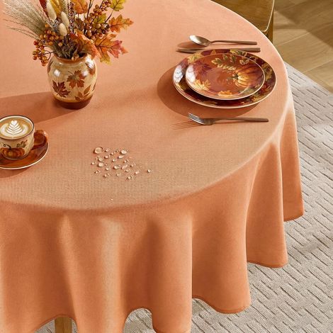 Grande Nappe Ronde 180cm Orange en Aspect Lin, Anti Taches, Déperlante et Lavable, Tissu Élégant, Décoration de Table pour Halloween, Automne, Anniversaire, Buffet, Extérieur, Jardin (1/5)