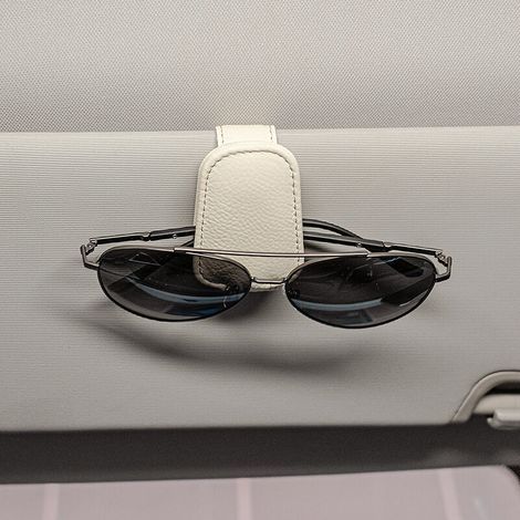 Porte-lunettes de soleil beige pour pare-soleil de voiture, magnétique en cuir (1/5)