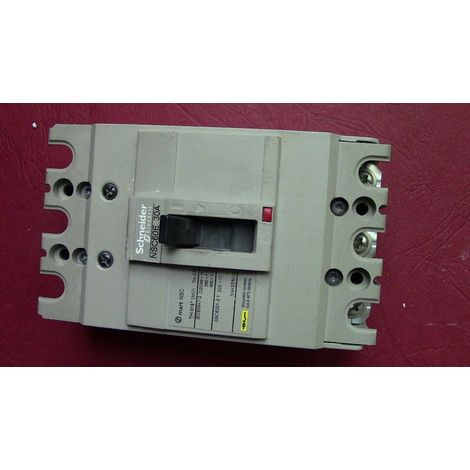 DISJONCTEUR 3P 30A Icu=75kA SCHNEIDER NSC60E Breaker