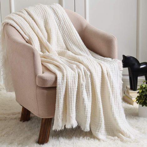 Couverture tricotée de Style Rustique bohème pour canapé, Chaise, lit, décoration d'intérieur, Douce, Chaude, Confortable, légère pour Le Printemps(127 x 152,4 cm, Blanc cassé/Ivoire/crème) (1/5)