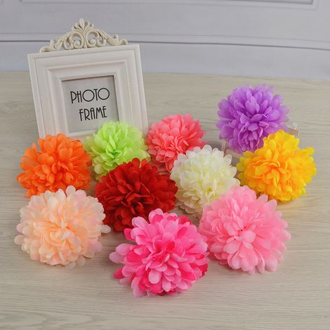 Lot de 50 fleurs artificielles chrysanthèmes pompons blanc crème Ø10cm, têtes décoratives pour guirlandes dansées, matériau satiné, tiges plastique (1/5)