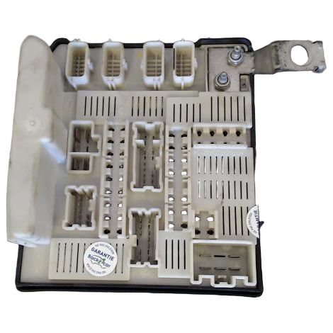 [PRODUIT D'OCCASION] Boite A Fusibles RENAULT Megane ♻️ Ref Oe. 8200455424 - Garantie à vie (1/5)