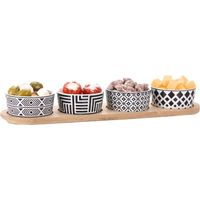 Schwarze und weiße Snackschalen, 4 Stück + Tablett