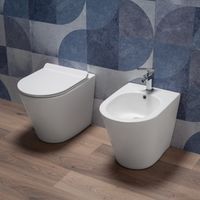 Sanitari a Terra Filo parete con Sedile Soft Close e Risparmio Idrico Kerm