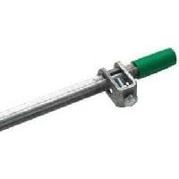 Piquet de terre 2m en acier dur – Recouvrement cuivre 25 microns – Coupe conique pour enfoncement – Bride amovible en laiton – Forsond