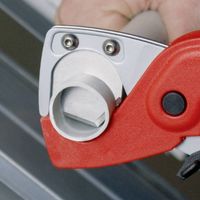 KNIPEX 90 20 185 PlastiCut® Tagliatubi per guaine protettive e tubi flessibili in plastica rinforzata con fibra di vetro 185 mm