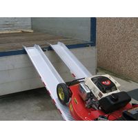 PAIRE DE RAMPES DE CHARGEMENT METALMEC 50X246X1500 AVEC BORDS - MM050B02515