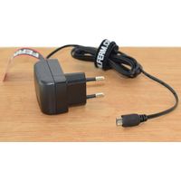 Chargeur FERM 8V – Pour CTM1021 (USB Micro B).
