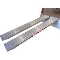 Rampa di 3.50m - Alt. raggiungibile 1050mm - Portata max a coppia in base al passo: 1.00m:7315kg - Prezzo unitario - M105F/520/3500