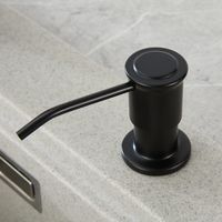 Distributeur de savon encastrable noir mat – Bouteille 500 ml – Tuyau de rallonge 1,0 m – Buse rotative 360° pour évier – Faustina