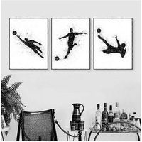 Affiche murale sur toile représentant un match de football, style épuré et tendance, imprimée en noir et blanc, idéale pour décorer le salon, la chambre, le bureau ou la chambre d'enfant.