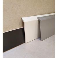 Madeinnature – Plinthe PVC de rénovation blanche ou grise – Hauteur 11.4 cm – Longueur 10 ML – Résistante aux chocs pour pièces humides