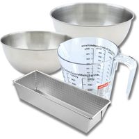 Set pâtisserie avec moule à cake acier 25 cm, 2 bols à mixer, verre mesureur et spatule Zenker