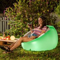 Fauteuil gonflable LED transparent – Dimensions 99x64x104 cm – Résistant à l'eau IP67 – Supporte jusqu'à 100 kg – Léger et portable – Innovagoods