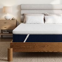 Surmatelas 140x200 cm - Épaisseur de 8 cm, Mousse à haute résilience, Ergonomique,Non amovible,Confort Optimal,Antidérapant,Blanc