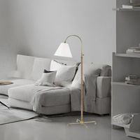 Curves No.1 Lampe de table 1 lumière avec accent de rotin laiton, lin