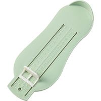 Instrument de mesure pour bébé - mesure de la couleur verte des pieds d'un enfant