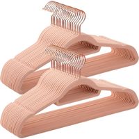 Songmics – Cintres en velours antiglisse – Lot de 50 – Crochets pivotants 360° – Épaisseur 0,6 cm – Longueur 43,5 cm – Pour manteaux, robes, pantalons – Rose clair, rose gold