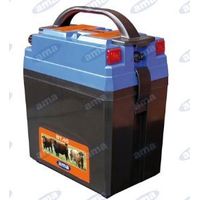 AMA BT40 electrificador de rancho para cercados con alimentación 9/12V AMA 91910
