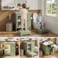 Meuble vasque de salle de bains avec repose-pieds dissimulé, vasque en céramique lisse, éclairage LED, verre gaufré et poignées dorées meuble vasque de salle de bains