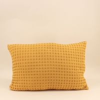 Coussin en tissu gauffré jaune 40x60cm