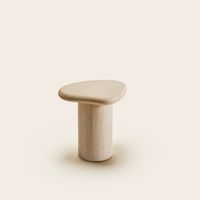 Table d'appoint en Enduit minéral à l'effet béton MYRKO