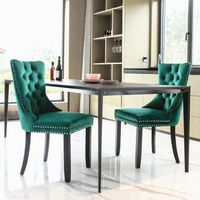 Ensemble de 2 chaises de salle à manger Nikki Collection modernes et haut de gamme, capitonnées, en bois massif, revêtues de velours, avec pieds en bois et garniture cloutée, noir