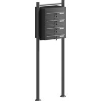 Wiltec – Boîte aux lettres sur pieds noire 556 x 270 x 1500 mm – 4 compartiments verrouillables – Acier galvanisé avec revêtement en poudre – Pour courrier sécurisé
