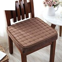 Dik Booster Kussen voor fauteuils rolstoel, traagschuim zitkussen voor ouderen, luxe zachte pluche hoes stoelkussen, antislip bodem, bruin, 50 x 50 cm