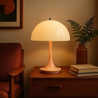 Lampe de table en forme de champignon — une lampe de table rétro au design futuriste (rose).