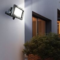 Globo – Spot extérieur orientable en aluminium IP65 – 1x LED 10W 750lm blanc froid – Dimensions 11,5x15cm – Éclairage directionnel puissant