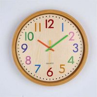 Geräuschlose Wanduhr ohne Ticken für Kinder, leise Wanduhr ohne Ticken, farbige Ziffern, dekorative Uhr