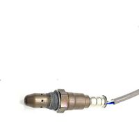 Capteur d'oxygène 89467-0E240 compatible avec les véhicules Toyota Camry et Lexus.
