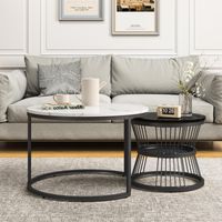Juego de 2 mesas nido redondas con estantes, 70 cm - tablero brillante de PVC efecto mármol y madera + patas de metal, diseño moderno - Blanco