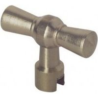 Llave de latón para tapa de entrada