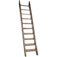 Escalier ancien en bois