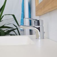 Mitigeur de lavabo chromé, Urban