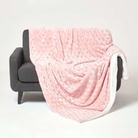 HOMESCAPES Blush Pink Geometric Triangle Velvet Throw, 160 x 200 cm