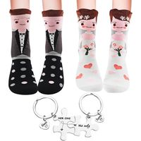 2 Paires Chaussette Cadeau Mariage avec porte-clés Puzzle en Acier Inoxydable Cadeau Couple Chaussettes Fantaisie Femme Homme Idee Cadeau Mariage Chaussette Drole pour Anniversaire Couple Cadeaux