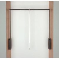 perchero abatible para armario servetto 3t color blanco-niquel ext.perchero 560-950 mm color marron ext.perchero 560-950 mm