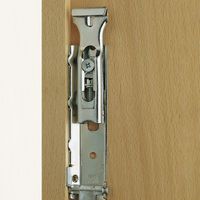 Emuca – Kit de suspension invisible en acier zingué – Supporte jusqu'à 130 kg – Installation discrète pour meubles de cuisine et salle de bain