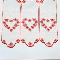 Brise bise aux cœurs brodés Rouge 60x90 cm