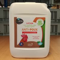Lotion anti poux bio 2,5L pour volailles – 98,85% d'ingrédients d'origine végétale – Protection contre poux rouges et gris – Chemin Des Poulaillers