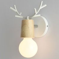 Avec applique murale d'angle, style bois blanc