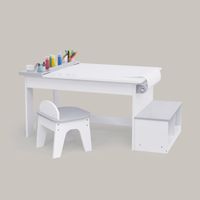 Fantasy Fields di Teamson Kids Little Monet Art Table con supporto per rotoli di carta, vassoio di vernice, ganci di stoccaggio, sgabelli e panca con ripiani, bianco/grigio
