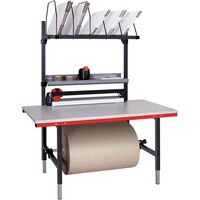 Pack- und Arbeitstischkombination höhenverstellbar Breite 1600 Areitsplatte melaminharzbeschichtet 30 mm Klemmfeststellung 1x Formularablage 1x Kartonmagazin 1x Zwischenboden Maße in mm (BxT): 1600 x